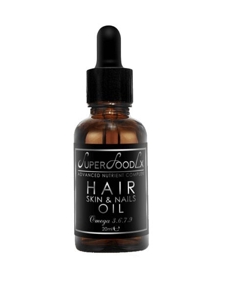 HUILE DE TRAITEMENT DES CHEVEUX, DE LA PEAU ET DES ONGLES 